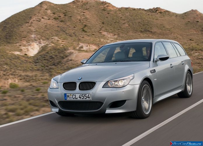 2008 BMW M5 Touring - фотография 4 из 9