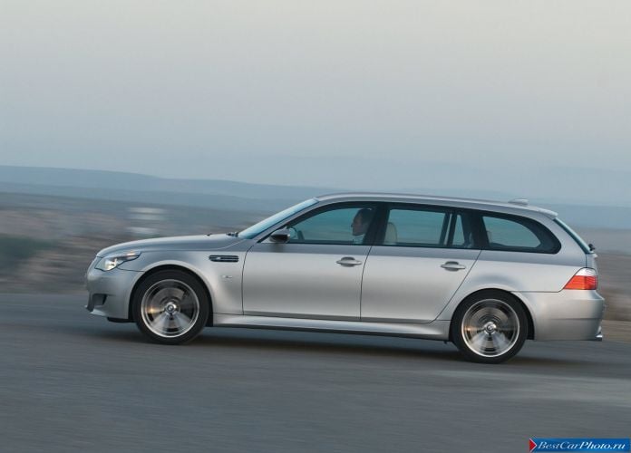 2008 BMW M5 Touring - фотография 9 из 9