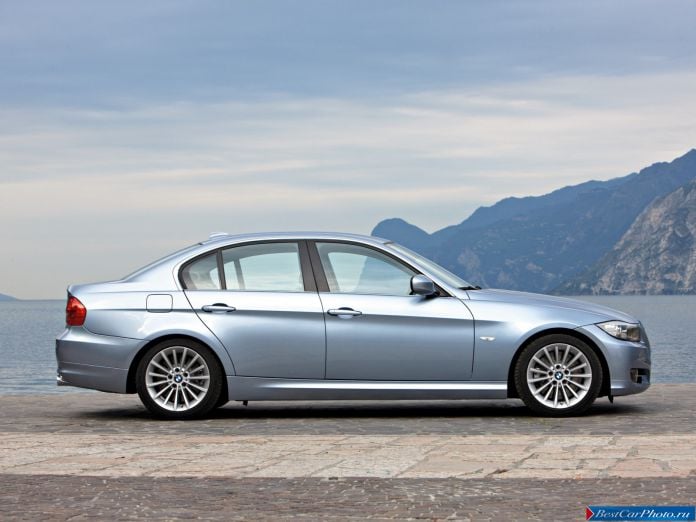 2009 BMW 3-series Sedan - фотография 2 из 33 2009 BMW 3-series Sedan - фотография 2 из 33