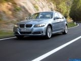 bmw_2009_3-series_sedan_010.jpg