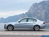 bmw_2009_3-series_sedan_011.jpg
