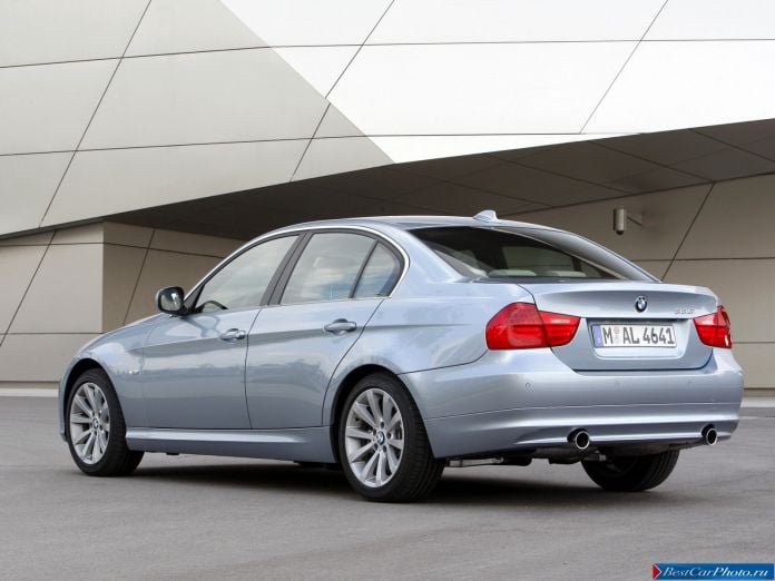 2009 BMW 3-series Sedan - фотография 18 из 33 2009 BMW 3-series Sedan - фотография 18 из 33