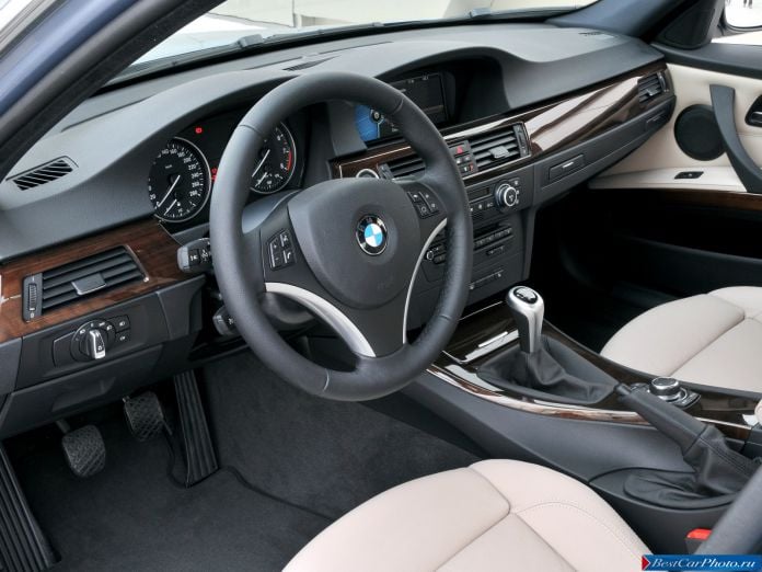 2009 BMW 3-series Sedan - фотография 33 из 33