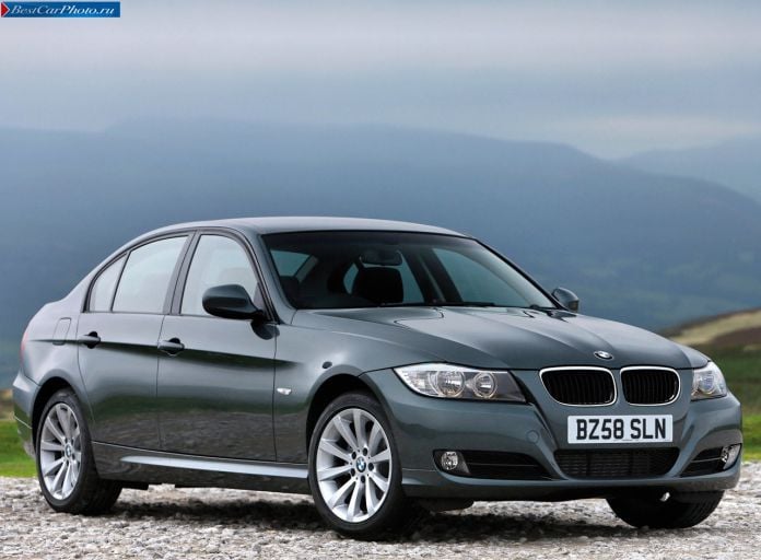2009 BMW 3-series Sedan UK-version - фотография 1 из 12