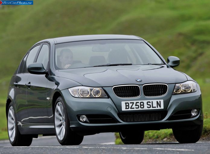 2009 BMW 3-series Sedan UK-version - фотография 2 из 12