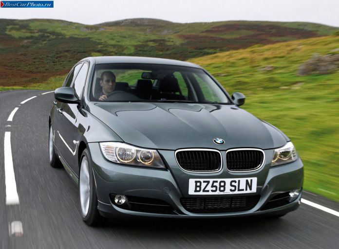 2009 BMW 3-series Sedan UK-version - фотография 4 из 12