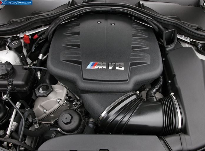 2009 BMW M3 Sedan UK-version - фотография 14 из 14