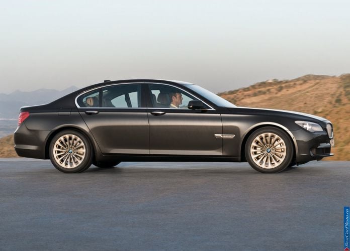 2009 BMW 7-series - фотография 15 из 51 2009 BMW 7-series - фотография 15 из 51