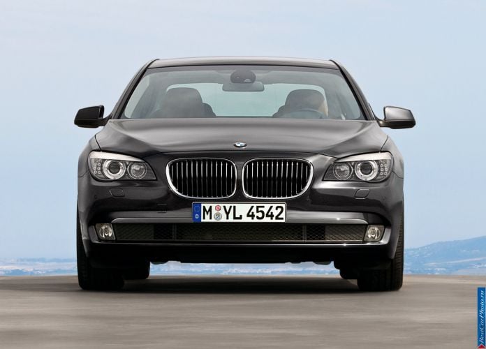 2009 BMW 7-series - фотография 24 из 51