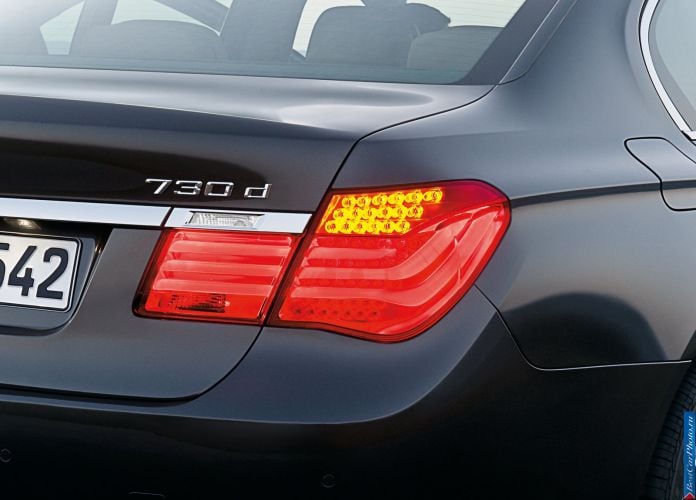 2009 BMW 7-series - фотография 34 из 51