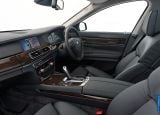 bmw_2009_7-series_uk_version_011.jpg