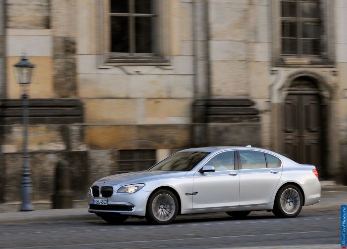 2009 BMW 730d - фотография 3 из 81 2009 BMW 730d - фотография 3 из 81