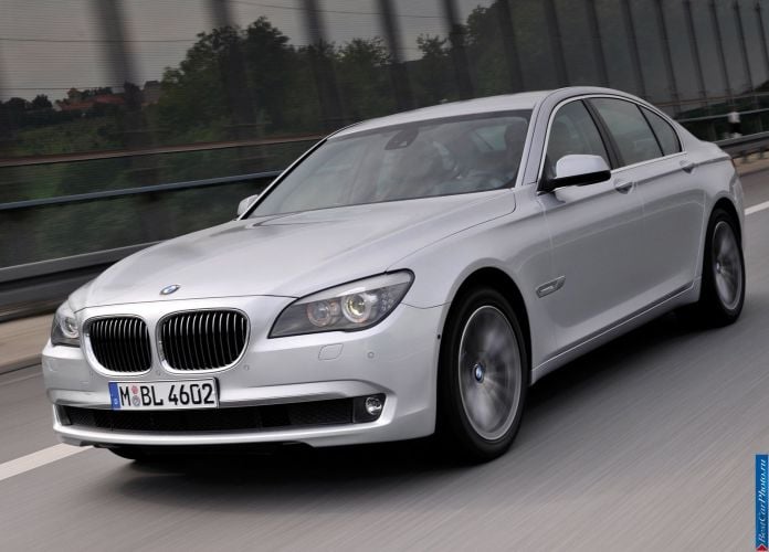 2009 BMW 730d - фотография 5 из 81