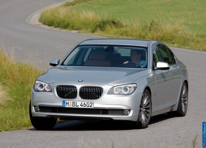2009 BMW 730d - фотография 11 из 81 2009 BMW 730d - фотография 11 из 81