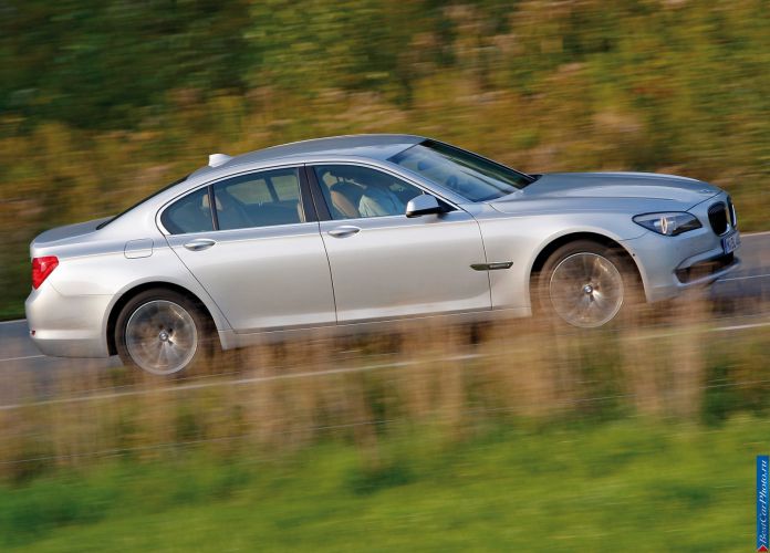 2009 BMW 730d - фотография 17 из 81 2009 BMW 730d - фотография 17 из 81