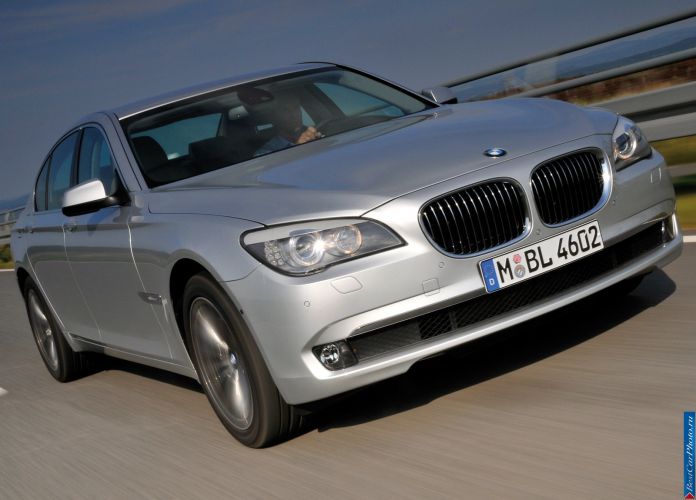 2009 BMW 730d - фотография 20 из 81