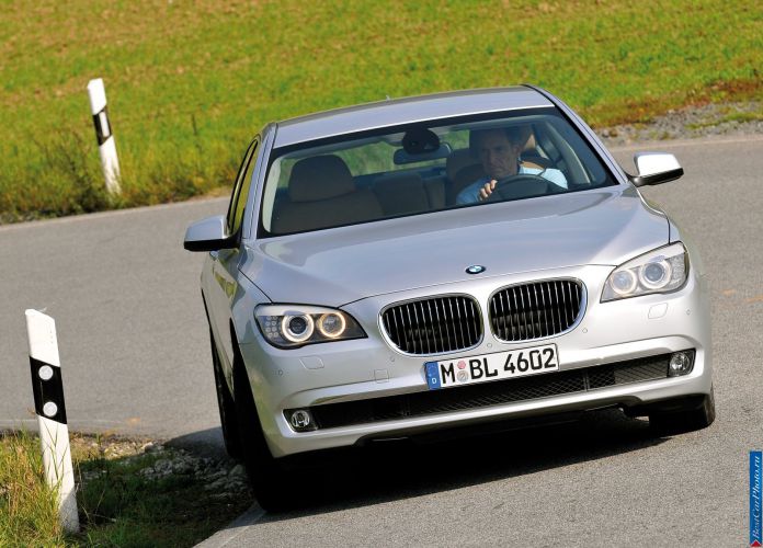 2009 BMW 730d - фотография 23 из 81 2009 BMW 730d - фотография 23 из 81