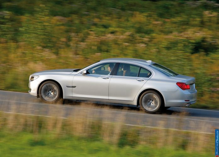 2009 BMW 730d - фотография 29 из 81