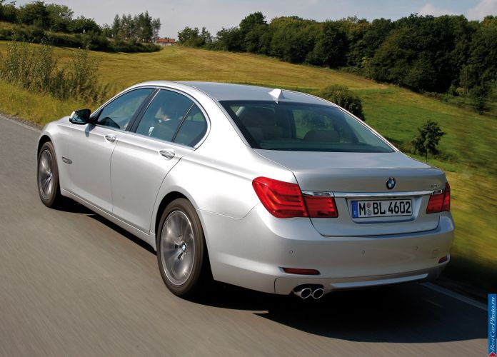 2009 BMW 730d - фотография 45 из 81