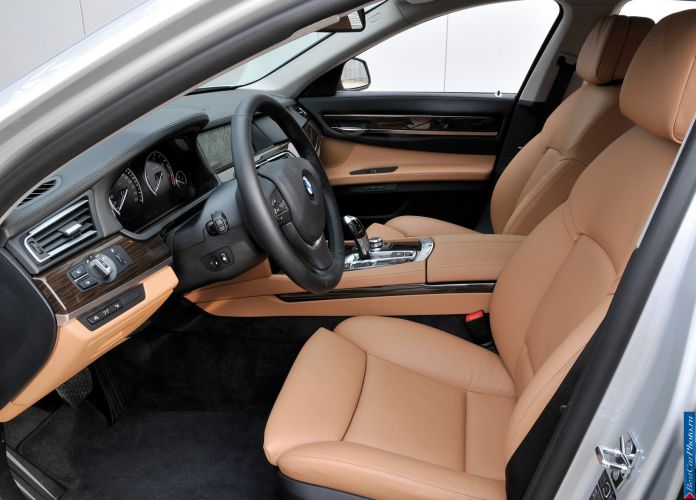 2009 BMW 730d - фотография 53 из 81 2009 BMW 730d - фотография 53 из 81