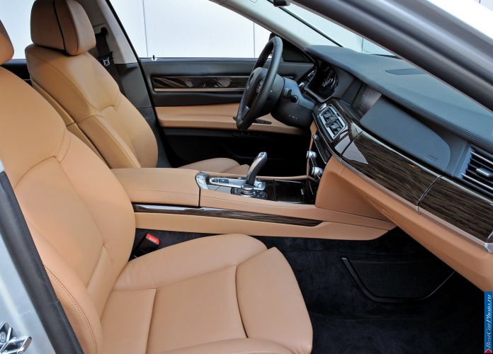 2009 BMW 730d - фотография 57 из 81 2009 BMW 730d - фотография 57 из 81