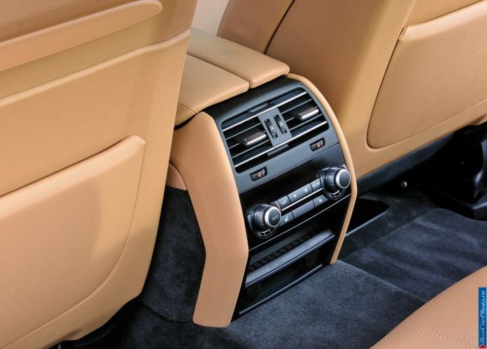 2009 BMW 730d - фотография 63 из 81 2009 BMW 730d - фотография 63 из 81