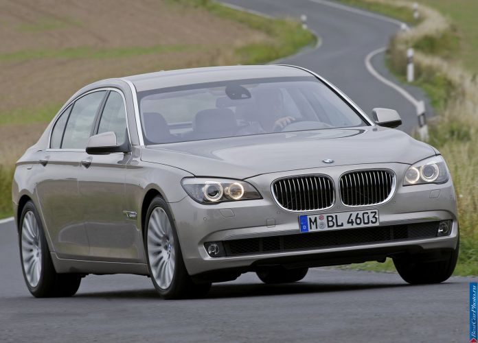2009 BMW 750Li - фотография 3 из 98 2009 BMW 750Li - фотография 3 из 98