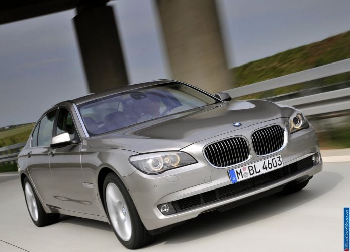 2009 BMW 750Li - фотография 22 из 98 2009 BMW 750Li - фотография 22 из 98