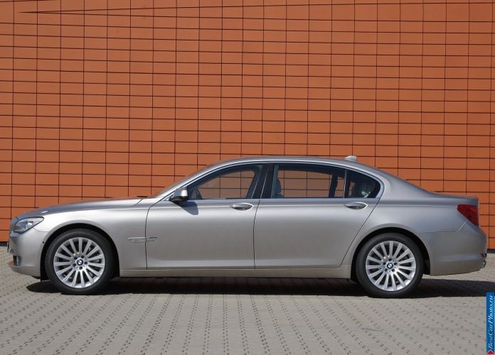 2009 BMW 750Li - фотография 28 из 98 2009 BMW 750Li - фотография 28 из 98