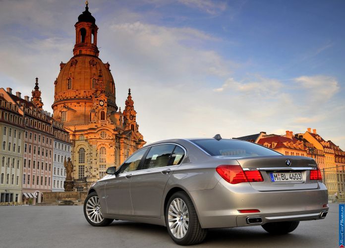 2009 BMW 750Li - фотография 35 из 98 2009 BMW 750Li - фотография 35 из 98