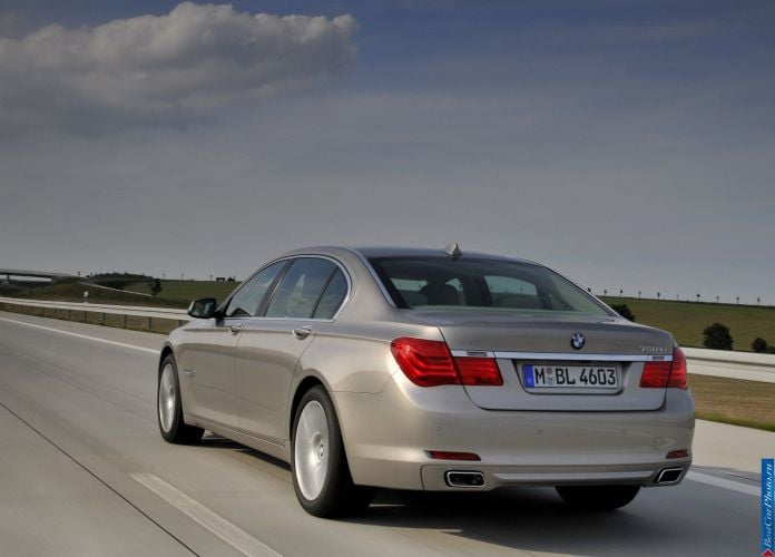 2009 BMW 750Li - фотография 40 из 98 2009 BMW 750Li - фотография 40 из 98