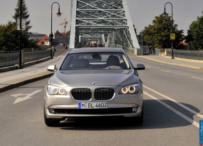 2009 BMW 750Li - фотография 55 из 98 2009 BMW 750Li - фотография 55 из 98