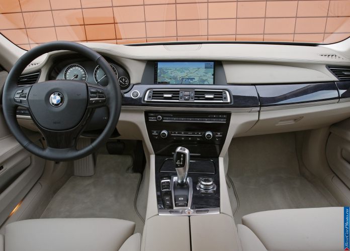 2009 BMW 750Li - фотография 63 из 98 2009 BMW 750Li - фотография 63 из 98
