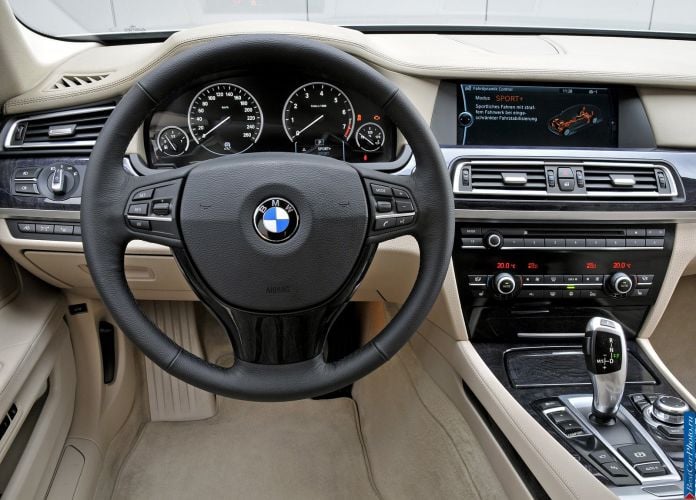 2009 BMW 750Li - фотография 66 из 98 2009 BMW 750Li - фотография 66 из 98