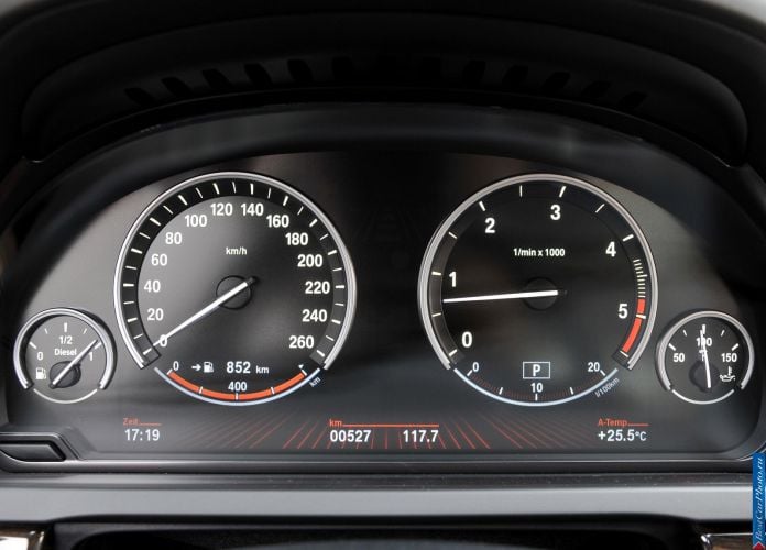 2009 BMW 750Li - фотография 72 из 98