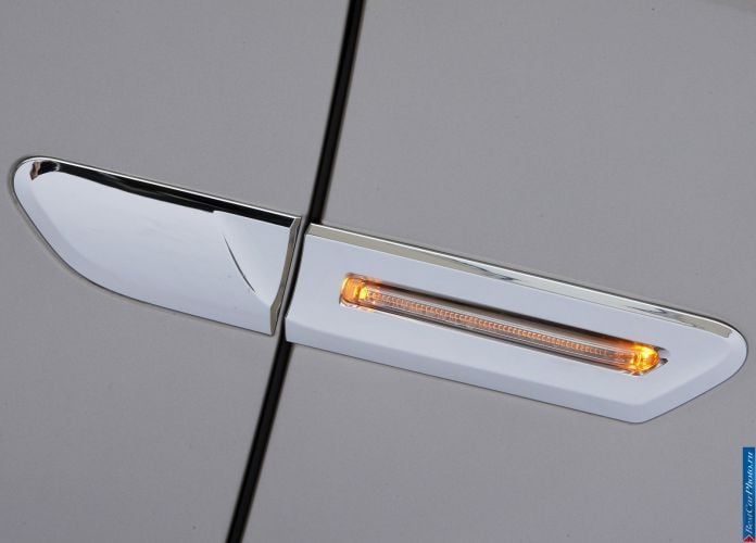 2009 BMW 750Li - фотография 88 из 98