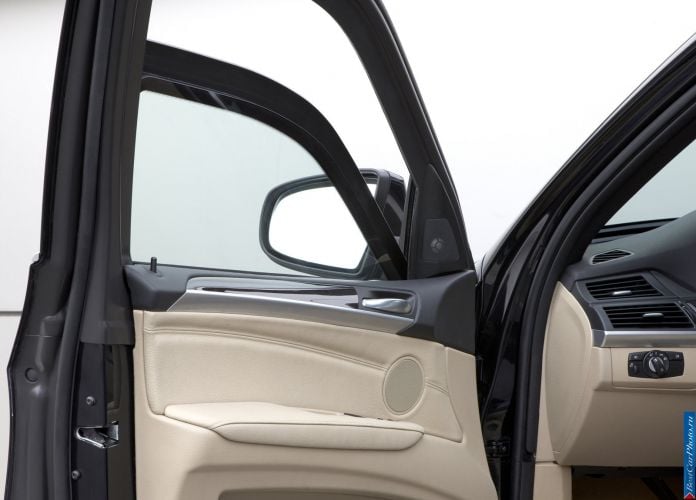 2009 BMW  X5 Security Plus - фотография 44 из 49