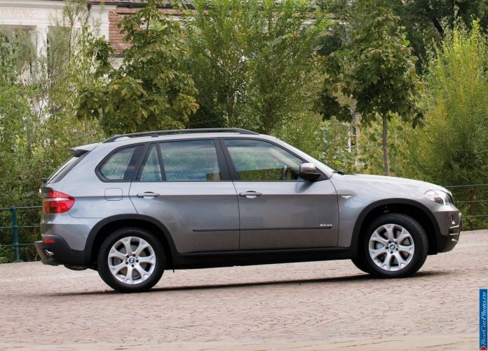 2009 BMW X5 xDrive35d BluePerformance - фотография 7 из 9 2009 BMW X5 xDrive35d BluePerformance - фотография 7 из 9