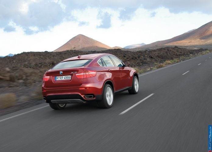 2009 BMW X6 - фотография 18 из 45