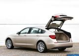 bmw_2010_5_series_gran_turismo_093.jpg