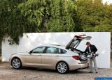 bmw_2010_5_series_gran_turismo_095.jpg