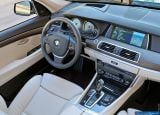 bmw_2010_5_series_gran_turismo_118.jpg