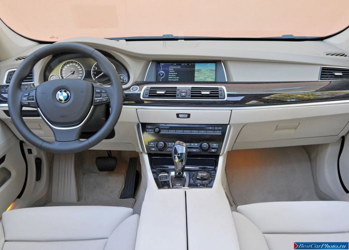 2010 BMW 5-series Gran Turismo - фотография 121 из 193 2010 BMW 5-series Gran Turismo - фотография 121 из 193