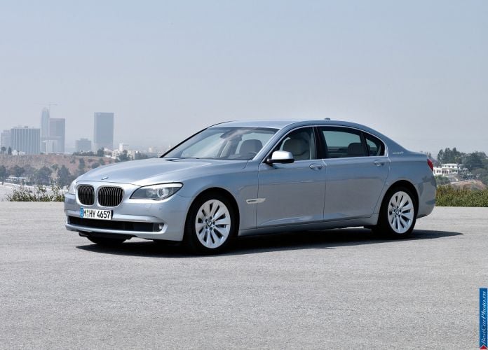 2010 BMW 7-series ActiveHybrid - фотография 2 из 24
