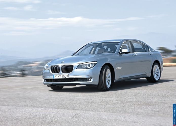 2010 BMW 7-series ActiveHybrid - фотография 3 из 24