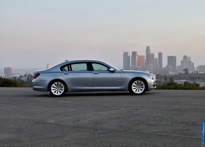 2010 BMW 7-series ActiveHybrid - фотография 5 из 24