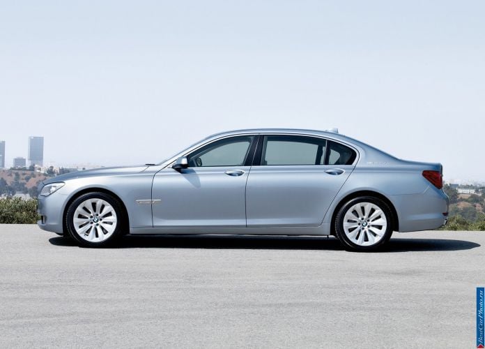 2010 BMW 7-series ActiveHybrid - фотография 6 из 24