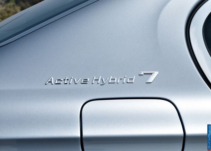 2010 BMW 7-series ActiveHybrid - фотография 19 из 24