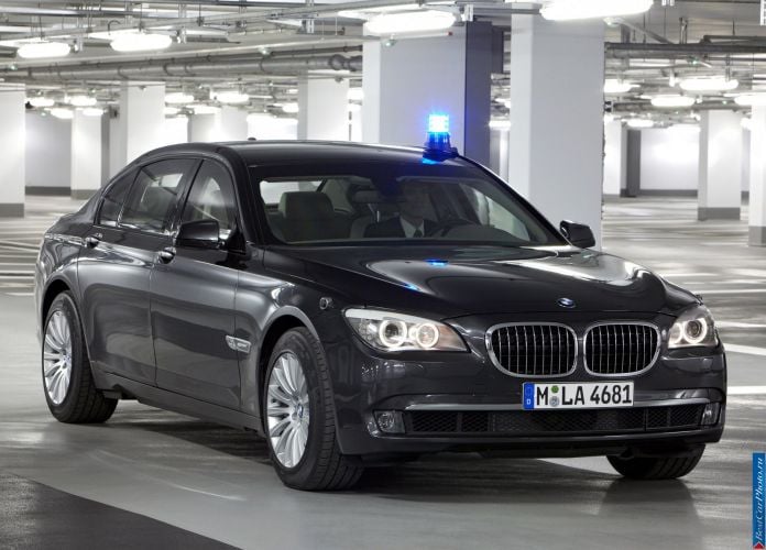 2010 BMW 7-series High Security - фотография 4 из 44