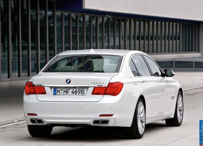 2010 BMW 760Li - фотография 10 из 45 2010 BMW 760Li - фотография 10 из 45
